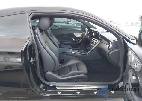 2020 Mercedes-Benz C 300 z USA, uszkodzony, nr VIN WDDWJ8DB2LF972224